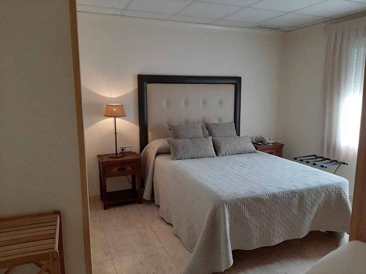 Hostal El Retiro Almoradí Esterno foto