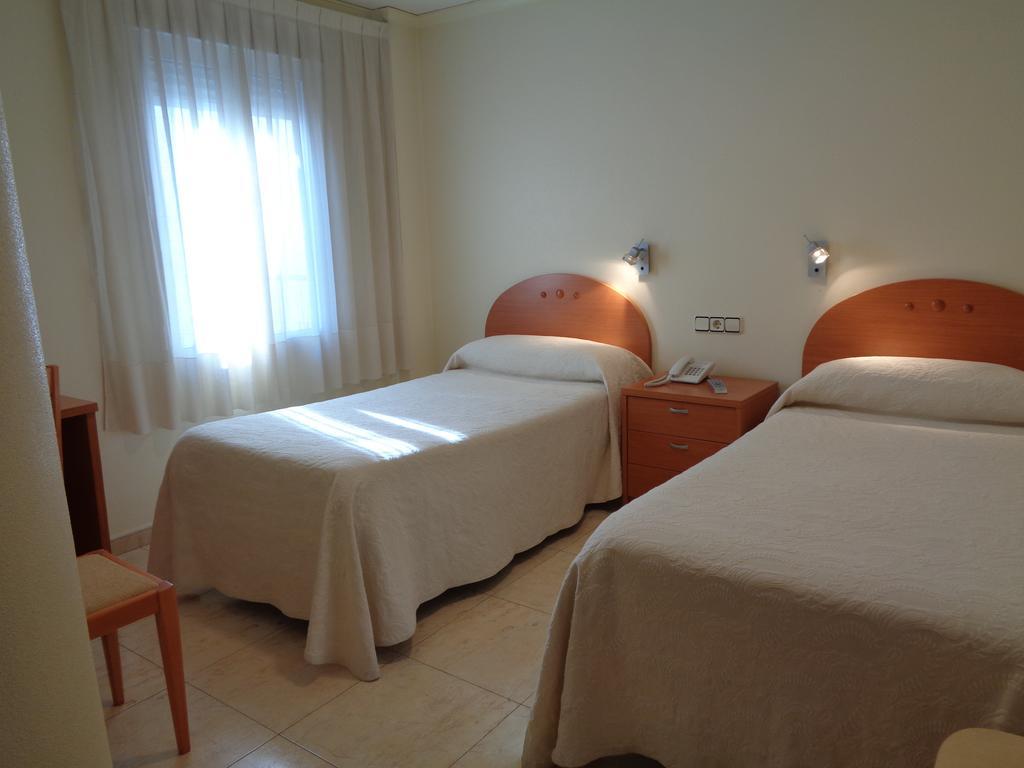 Hostal El Retiro Almoradí Esterno foto