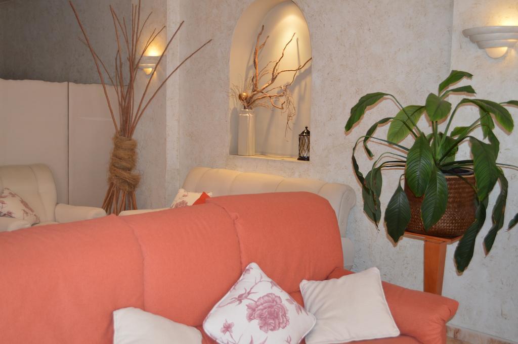 Hostal El Retiro Almoradí Esterno foto