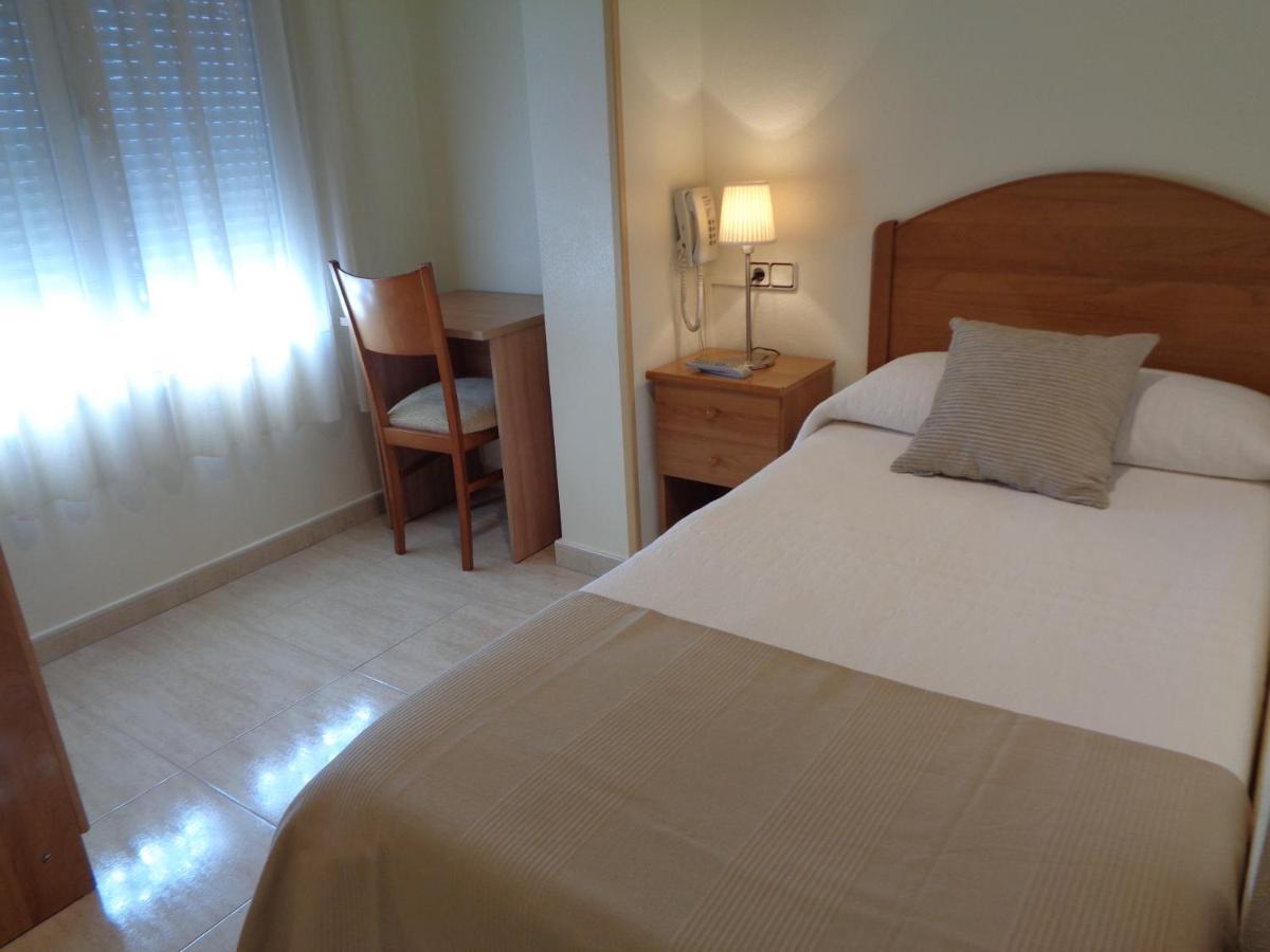 Hostal El Retiro Almoradí Esterno foto